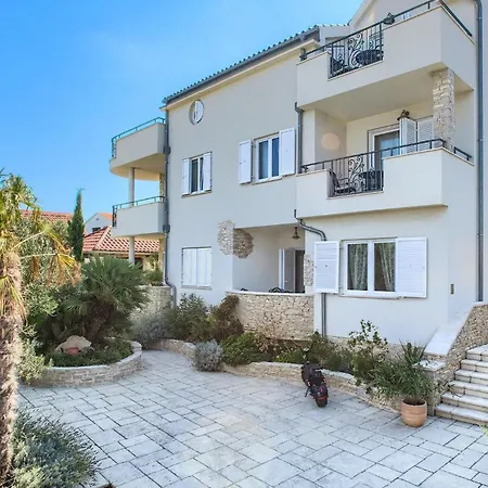 Kos Murter بيت للعطل